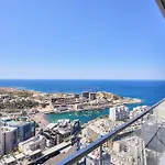 Luxurious Level 26 Getaway