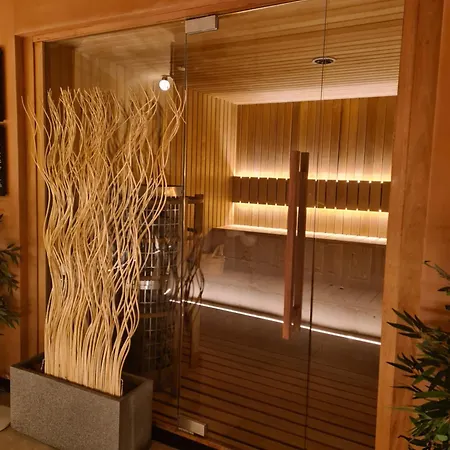 Luxurious Level 26 Getaway Apartment *