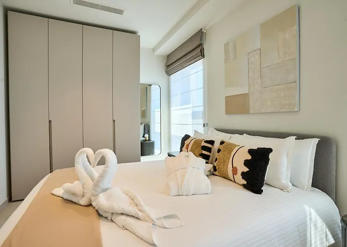 Luxurious Level 26 Getaway * Saint Julian's